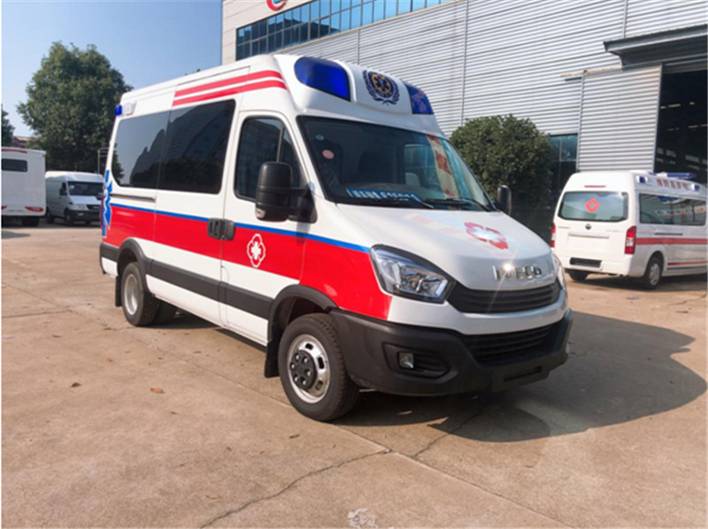 依維柯歐勝監護型救護車 (2).jpg